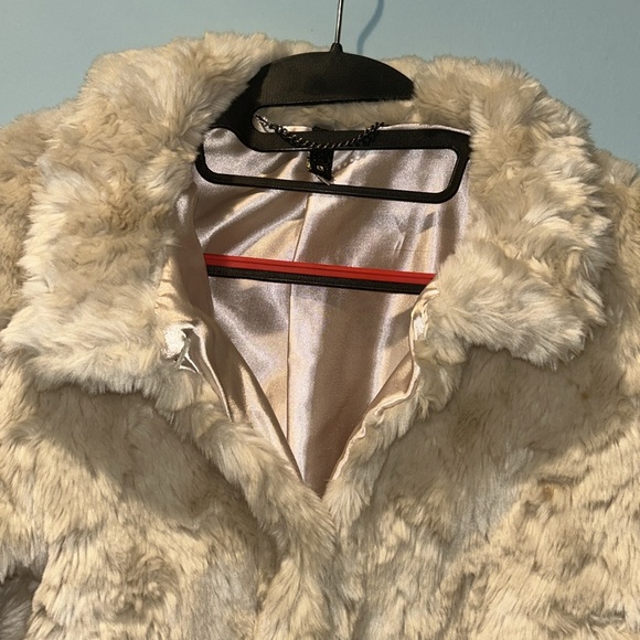 H&M women’s faux fur coat cropped Size 6 - Picture 3 of 8